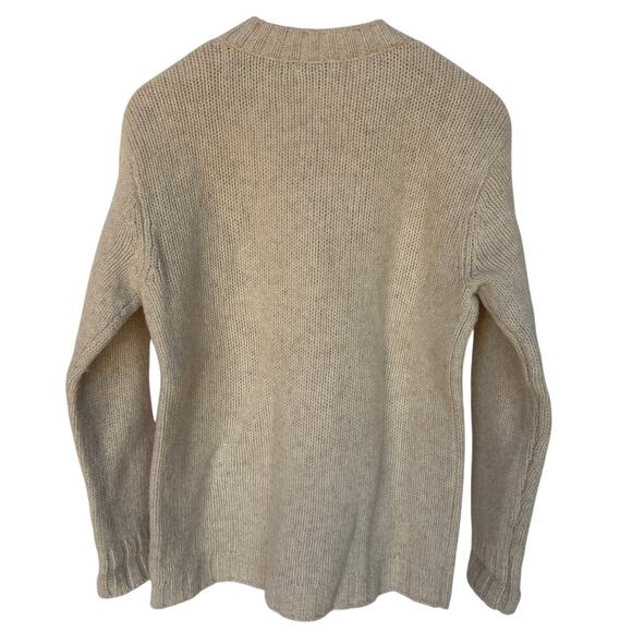 J. Crew Mens All Wool Oatmeal V-Neck Long Sleeve Sweater size S - has 1 Stain - Picture 2 of 8
